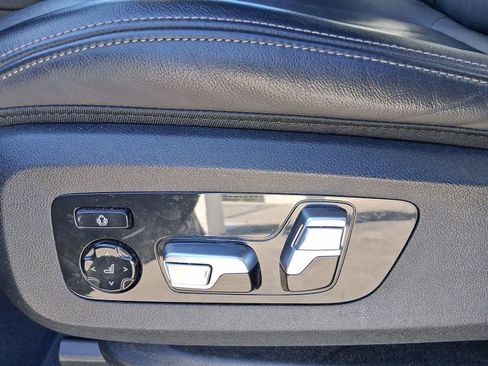 Certified 2022 BMW X5 xDrive45e w/ Executive Package image 12