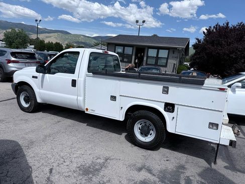 Used 2004 Ford F350 XLT RWD image 2