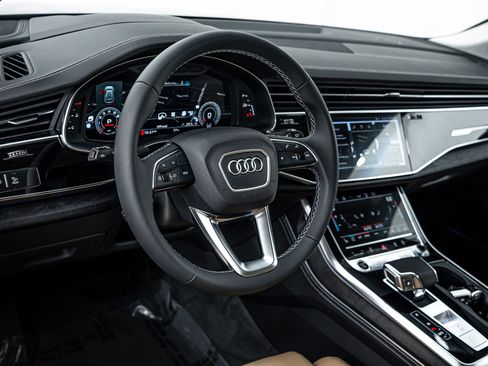 New 2025 Audi Q8 Prestige image 10