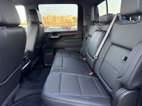 New 2026 GMC Sierra 2500 Denali w/ Denali Reserve Package AWD/4WD image 6