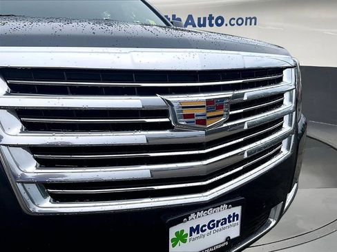 Used 2019 Cadillac Escalade Platinum AWD/4WD image 35