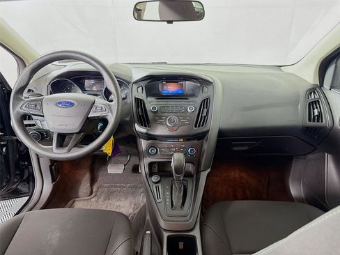 Used 2017 Ford Focus SE FWD image 20