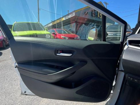 Used 2023 Toyota Corolla SE FWD image 17