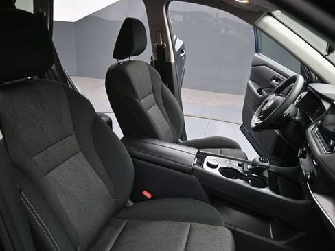 Used 2024 Nissan Rogue SV AWD/4WD image 24