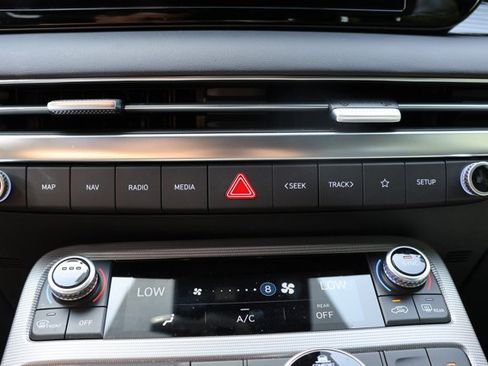 Used 2024 Hyundai Palisade Calligraphy AWD/4WD image 19