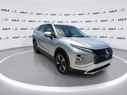 Used 2024 Mitsubishi Eclipse Cross SE AWD/4WD image 2