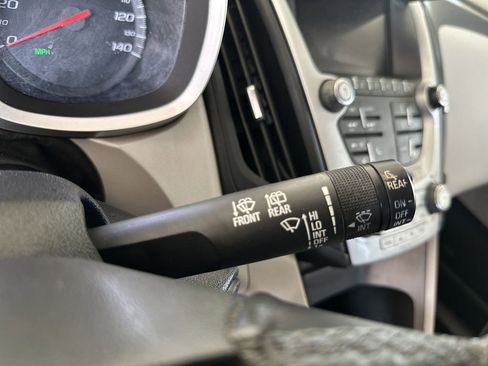 Used 2015 Chevrolet Equinox LT image 22