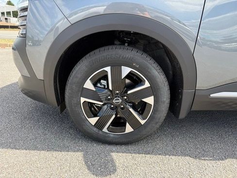 New 2025 Nissan Kicks SV w/ SV Premium Package image 9