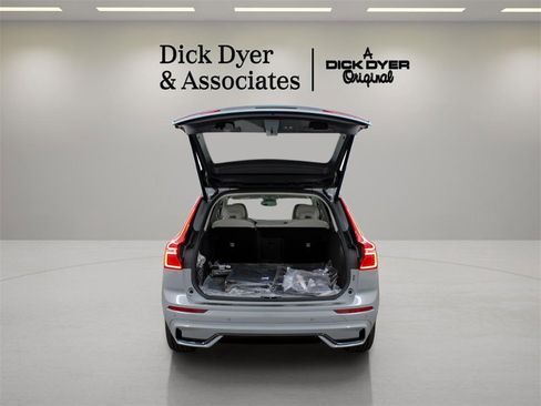 New 2025 Volvo XC60 T8 Ultra w/ Protection Package Premier image 3