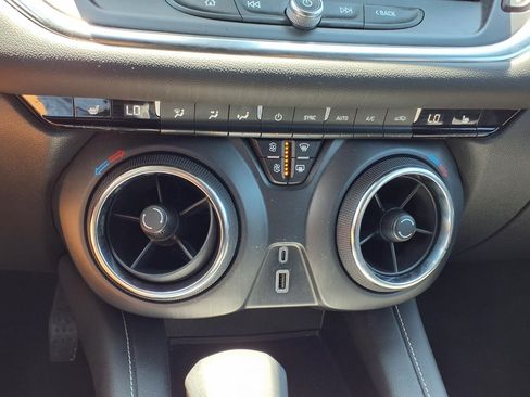 Used 2025 Chevrolet Blazer LT AWD/4WD image 20