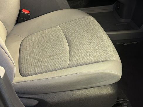 Used 2024 Toyota Sienna LE image 11