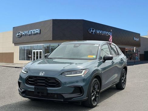 Used 2023 Honda HR-V Sport image 4