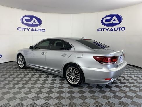Used 2014 Lexus LS 460 w/ Comfort Package RWD image 5