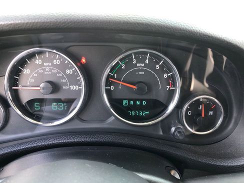 Used 2017 Jeep Wrangler Unlimited Sport AWD/4WD image 31