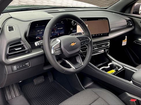 New 2026 Chevrolet Traverse LT w/ Driver Confidence Package image 7