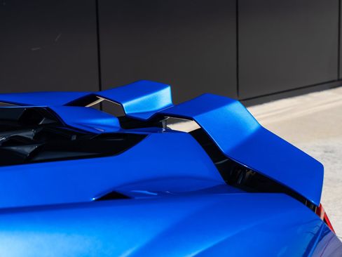 Used 2025 Lamborghini Revuelto AWD/4WD image 19