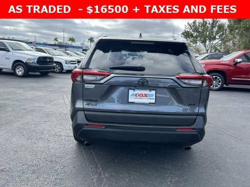 Used 2021 Toyota RAV4 XLE image 5