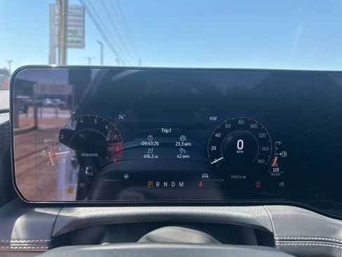 Used 2025 Ford Mustang GT Premium image 17