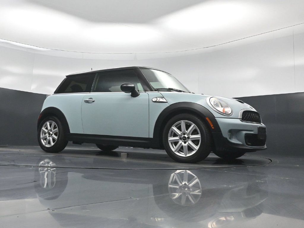 Used 2013 MINI Cooper S FWD image 3