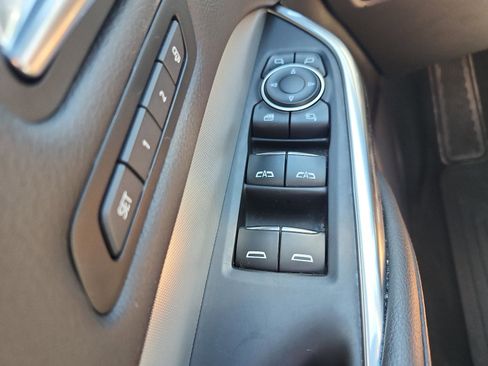 Used 2021 Cadillac XT4 Premium Luxury image 23