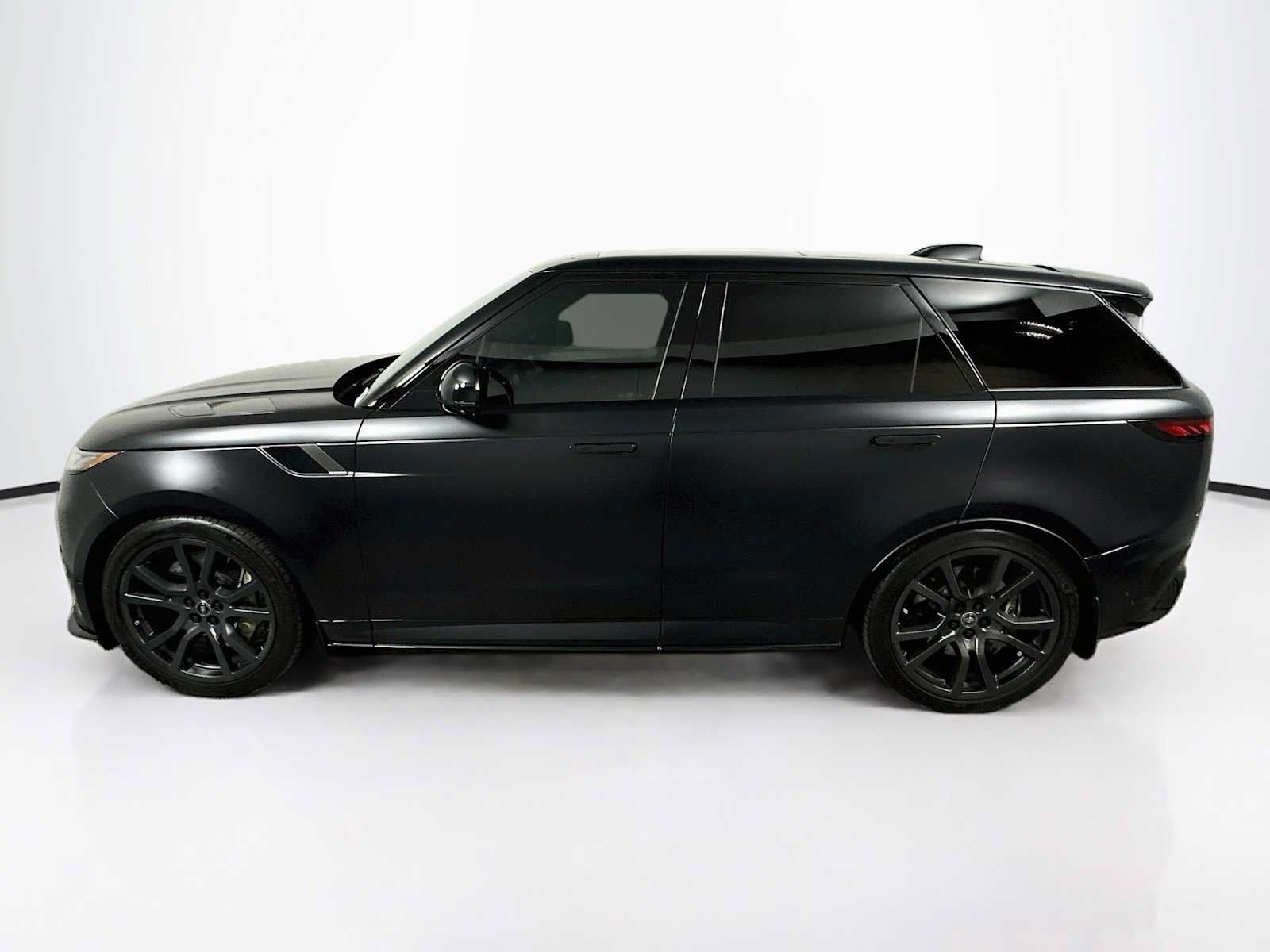 Used 2025 Land Rover Range Rover Sport SV Edition Two AWD/4WD image 2