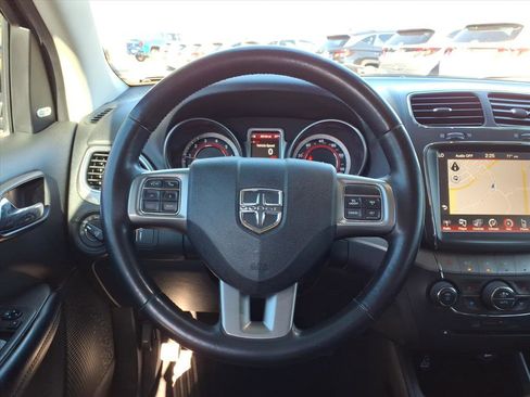 Used 2020 Dodge Journey Crossroad w/ Popular Equipment Group image 18