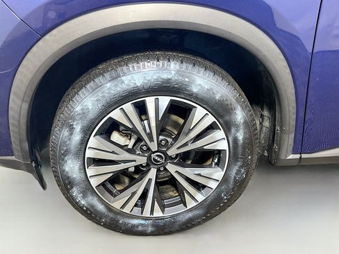 Used 2023 Nissan Rogue SV AWD/4WD image 13