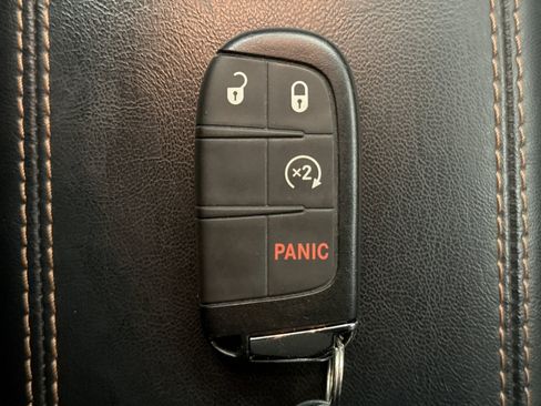 Used 2022 Jeep Compass Limited AWD/4WD image 10
