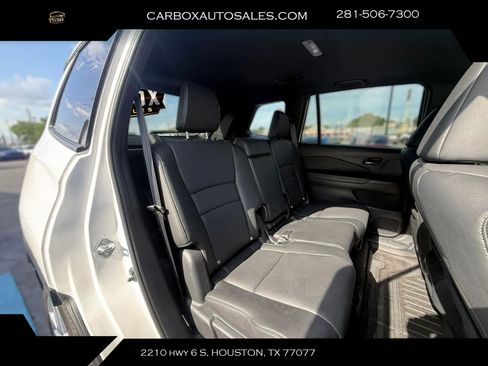Used 2025 Honda Passport EX-L image 29