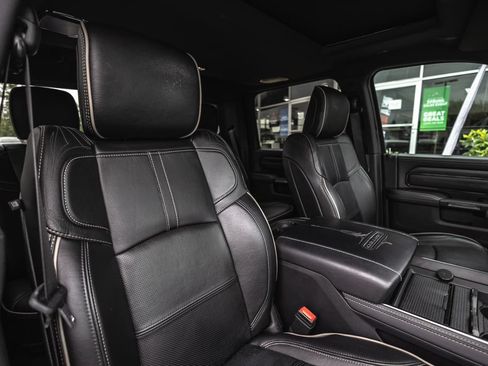 Used 2023 RAM 3500 Limited AWD/4WD image 32