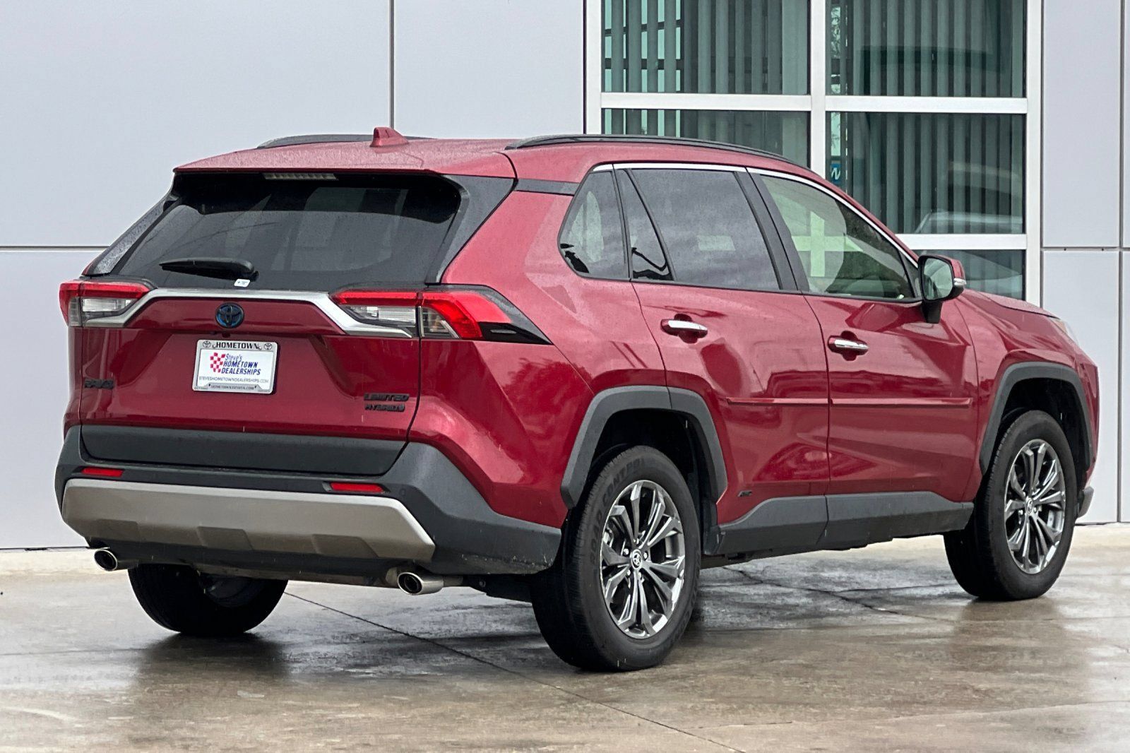 Used 2023 Toyota RAV4 Limited w/ Limited Grade Weather Package AWD/4WD image 4