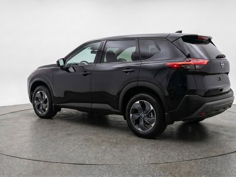 Used 2025 Nissan Rogue SV AWD/4WD image 6