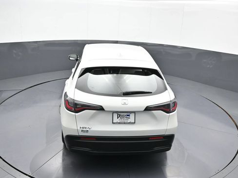 Certified 2025 Honda HR-V LX image 37
