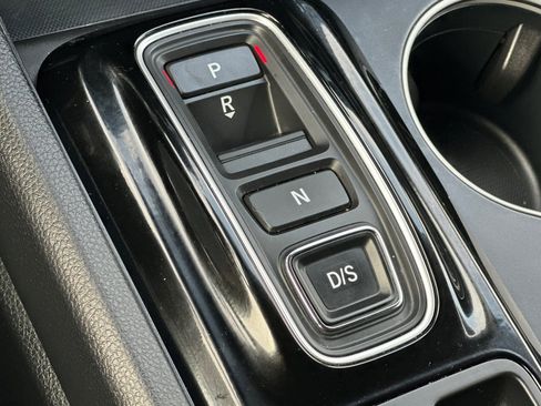 Certified 2024 Honda Pilot Touring image 23