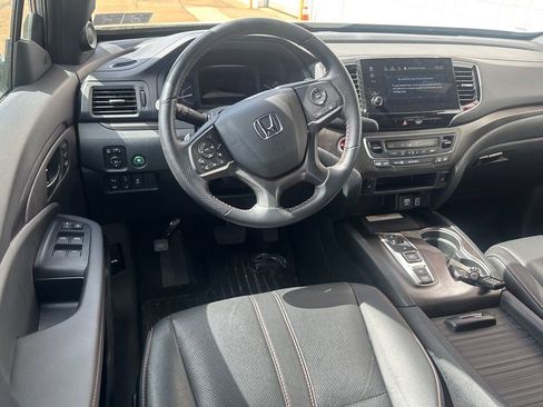 Used 2023 Honda Passport TrailSport image 4