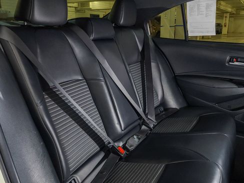 Used 2020 Toyota Corolla XSE image 48