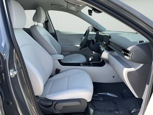 Used 2025 Hyundai Kona SEL image 22
