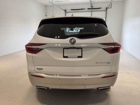Used 2019 Buick Enclave Avenir w/ Avenir Technology Package AWD/4WD image 6