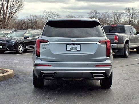 Used 2025 Cadillac XT6 Premium Luxury image 36