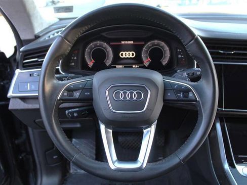 Used 2020 Audi Q8 Prestige w/ Prestige Package image 16