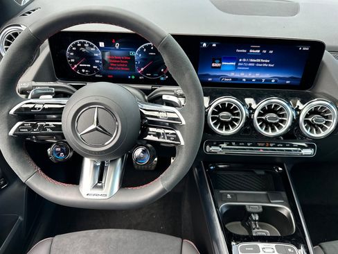 New 2025 Mercedes-Benz GLA 35 AMG 4MATIC image 26