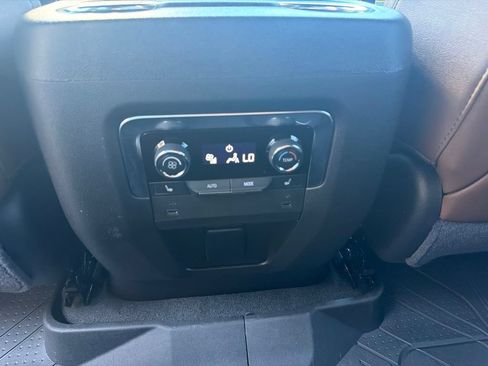 New 2026 Chevrolet Tahoe High Country AWD/4WD image 18