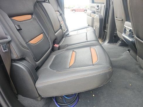 Used 2023 GMC Sierra 3500 AT4 AWD/4WD image 10