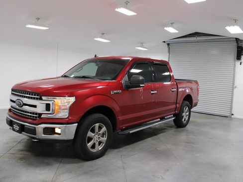 Used 2020 Ford F150 XLT w/ Equipment Group 302A Luxury AWD/4WD image 4