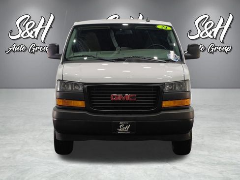 Used 2024 GMC Savana 3500 Extended RWD image 12