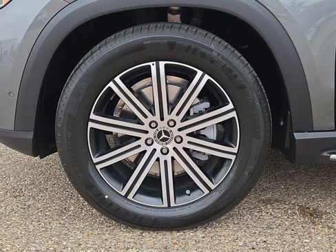New 2026 Mercedes-Benz GLE 350 4MATIC image 11