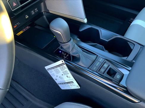 New 2026 Toyota Camry SE image 7