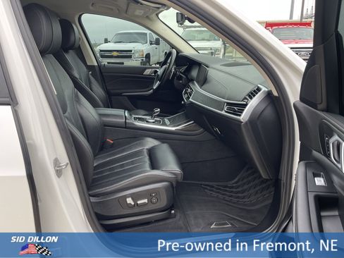 Used 2021 BMW X7 xDrive40i w/ Premium Package 2 image 10