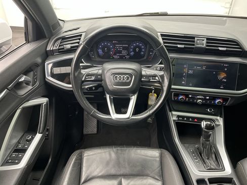 Used 2019 Audi Q3 2.0T Premium image 13
