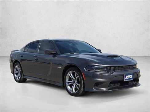 Used 2022 Dodge Charger R/T RWD image 3